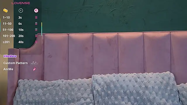 VanessaOlive online show from September 30, 4:50 am