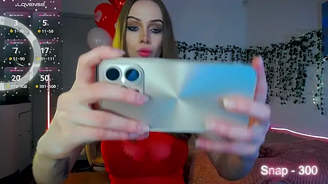 Snapshot of EvaLone1 chatting on February 13, 8:49 pm EvaLone1 online show from February 13, 8:49 pm