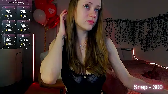 Snapshot of EvaLone1 chatting on February 16, 10:06 pm EvaLone1 online show from February 16, 10:06 pm