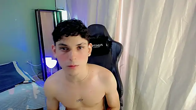 dilan hott  online show from November 23, 5:46 pm