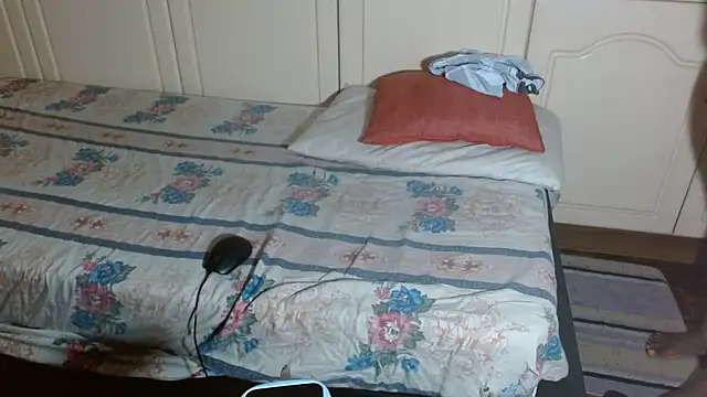 xfoxybrownxx online show from September 19, 6:41 pm