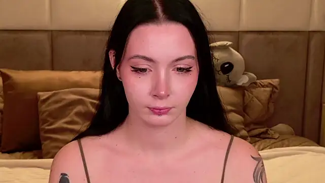 Snapshot of Goldy_Stark chatting on September 29, 8:46 pm Goldy Stark online show from September 29, 8:46 pm