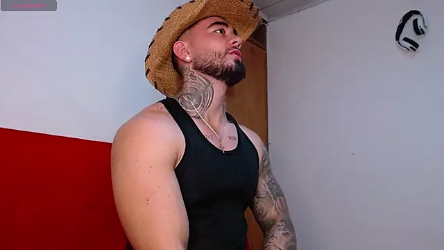 tommyblessd1 online show from November 11, 7:03 pm