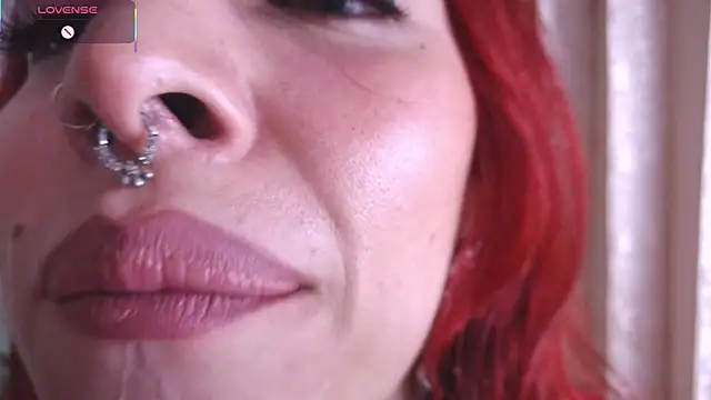 Snapshot of bri_von_dhara__ chatting on November 27, 12:40 pm bri von dhara online show from November 27, 12:40 pm