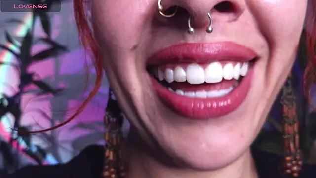 Snapshot of bri_von_dhara__ chatting on February 17, 1:57 am bri von dhara online show from February 17, 1:57 am