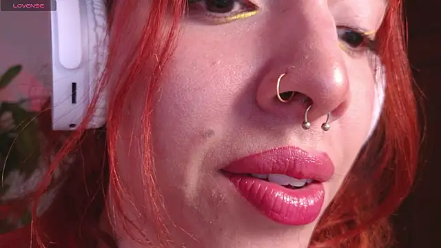 Snapshot of bri_von_dhara__ chatting on February 21, 11:50 pm bri von dhara online show from February 21, 11:50 pm