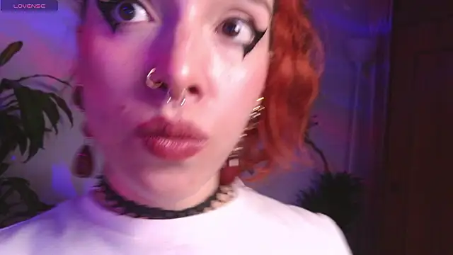 Snapshot of bri_von_dhara__ chatting on February 22, 9:13 pm bri von dhara online show from February 22, 9:13 pm