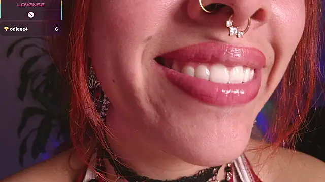 Snapshot of bri_von_dhara__ chatting on March 15, 3:45 am bri von dhara online show from March 15, 3:45 am