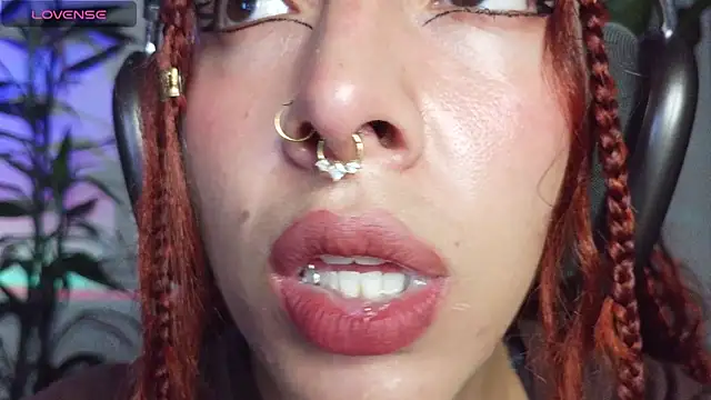 Snapshot of bri_von_dhara__ chatting on April 1, 12:11 am bri von dhara online show from April 1, 12:11 am