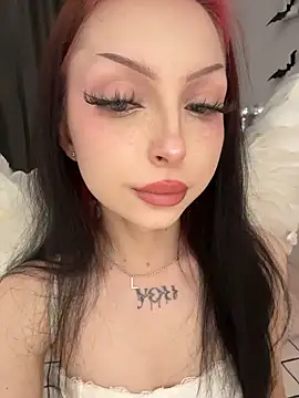 Lina Thornton  online show from October 31, 10:55 pm