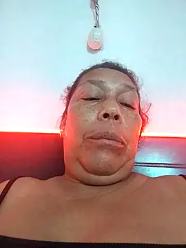 Naomi-Mature online show from May 4, 3:35 am