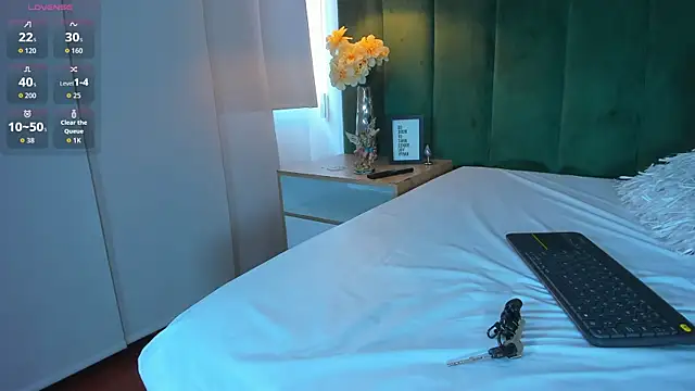 kittyy milk 001 online show from September 23, 5:49 pm