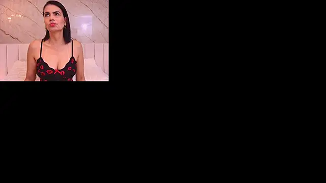 Snapshot of GraceMontgomery chatting on October 23, 1:21 pm GraceMontgomery online show from October 23, 1:21 pm