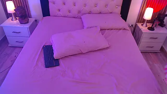 Snapshot of Red_kytty6 chatting on September 29, 8:02 pm Red kytty6 online show from September 29, 8:02 pm