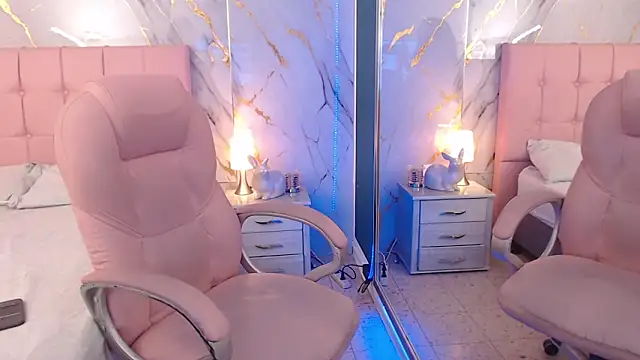 Snapshot of Red_kytty6 chatting on November 12, 7:46 pm Red kytty6 online show from November 12, 7:46 pm