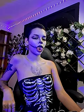 Snapshot of AnnyKitty_ chatting on October 22, 6:57 am AnnyKitty  online show from October 22, 6:57 am