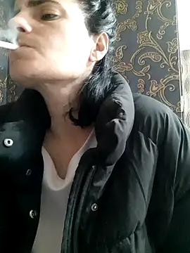 Gecenin Kralicesi online show from March 24, 8:19 am