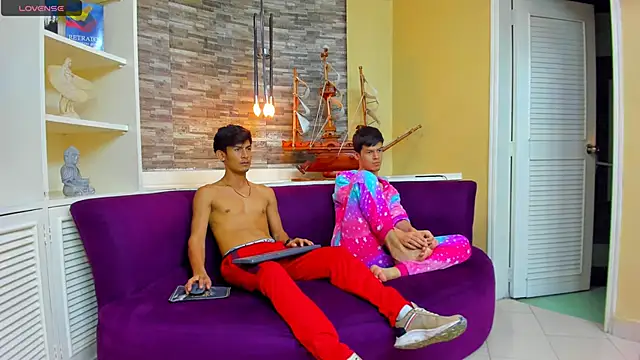 Holdme Hot online show from September 15, 3:17 am
