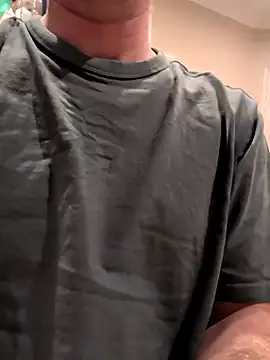 Snapshot of girthyspencer chatting on March 6, 10:50 pm girthyspencer online show from March 6, 10:50 pm