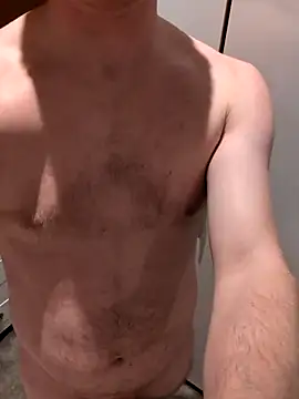 Snapshot of girthyspencer chatting on March 31, 6:41 pm girthyspencer online show from March 31, 6:41 pm