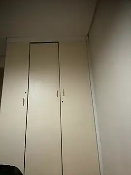 Snapshot of Mellow_Joe chatting on February 21, 8:43 pm Mellow Joe online show from February 21, 8:43 pm