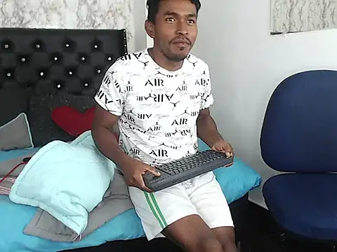 Adam Morgan2 online show from September 26, 7:01 am