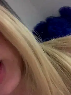 Snapshot of loiragoxtosinnha chatting on October 23, 11:57 pm loiragoxtosinnha online show from October 23, 11:57 pm