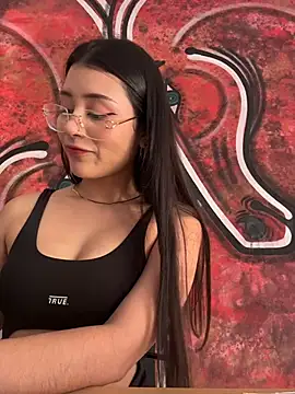 Snapshot of CatadeLuca chatting on November 8, 7:45 pm CatadeLuca online show from November 8, 7:45 pm