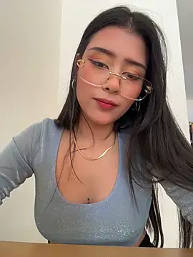 Snapshot of CatadeLuca chatting on March 9, 5:06 pm CatadeLuca online show from March 9, 5:06 pm