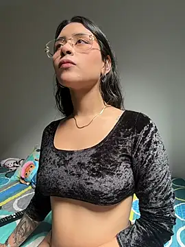 Snapshot of CatadeLuca chatting on March 27, 4:18 pm CatadeLuca online show from March 27, 4:18 pm