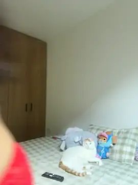 Snapshot of CatadeLuca chatting on April 2, 3:42 pm CatadeLuca online show from April 2, 3:42 pm