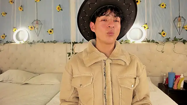 AleAurarashi online show from November 14, 6:01 am