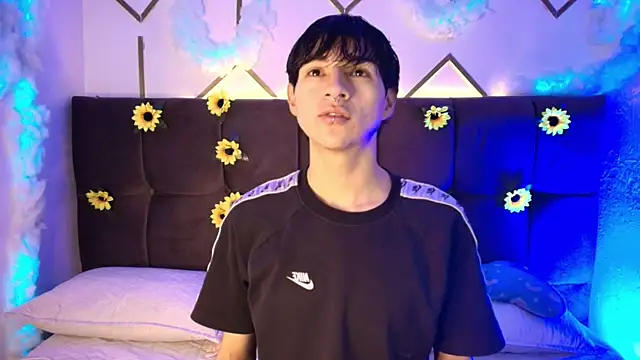 AleAurarashi online show from April 27, 12:25 pm