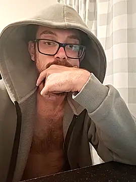Snapshot of Kurtplays chatting on September 9, 12:43 am Kurtplays online show from September 9, 12:43 am