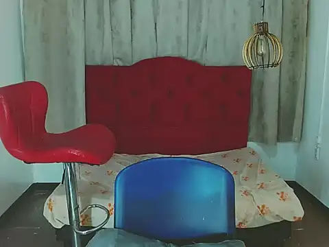 Snapshot of luisa__torres chatting on September 20, 3:29 am luisa  torres online show from September 20, 3:29 am