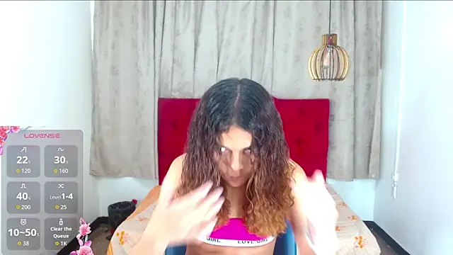 Snapshot of luisa__torres chatting on October 24, 3:14 am luisa  torres online show from October 24, 3:14 am