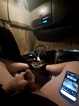 Snapshot of maciasgda chatting on January 13, 8:08 am maciasgda online show from January 13, 8:08 am