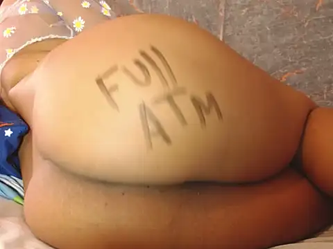 Snapshot of Messy-diana21 chatting on October 19, 6:41 pm Messy-diana21 online show from October 19, 6:41 pm