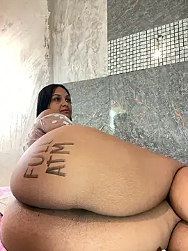 Snapshot of Messy-diana21 chatting on January 8, 7:05 pm Messy-diana21 online show from January 8, 7:05 pm