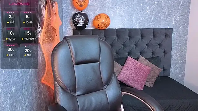 luna  dance online show from October 30, 3:52 am