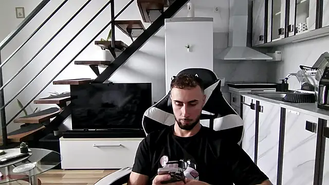 RyanStorm  online show from October 4, 3:21 pm