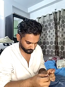 avi007p online show from June 13, 7:56 pm