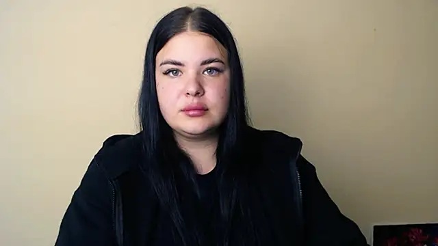 Snapshot of _Trisha_li chatting on October 8, 10:46 am Trisha li online show from October 8, 10:46 am