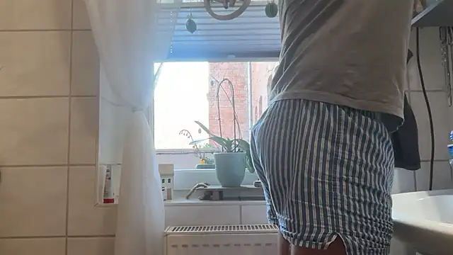 RioBlaze online show from March 8, 1:04 pm