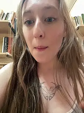 FroggyAnna online show from May 8, 4:23 pm