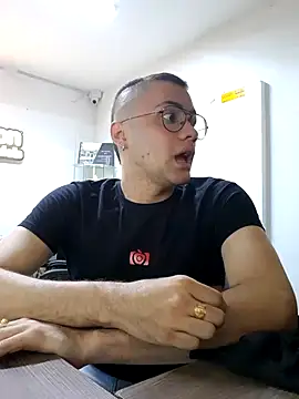 Snapshot of Eros_Flex chatting on October 17, 9:39 pm Eros Flex online show from October 17, 9:39 pm