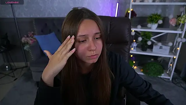 AnnaPearl online show from October 8, 7:33 pm