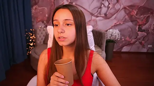 AnnaPearl online show from October 18, 8:20 pm