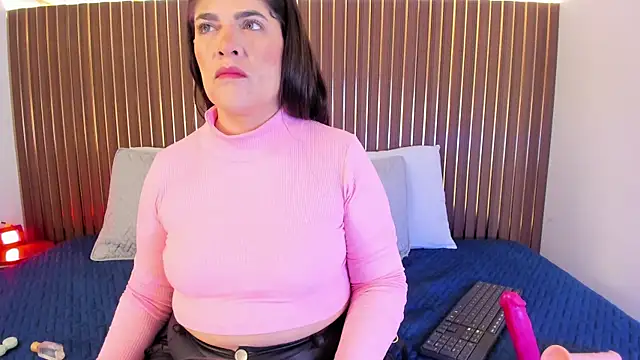 Roxie-NS online show from September 18, 11:56 am