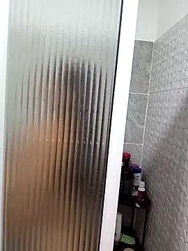 LoanaSantos online show from October 11, 9:35 pm